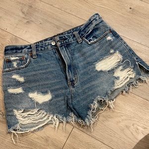 Abercrombie Annie High rise denim shorts
